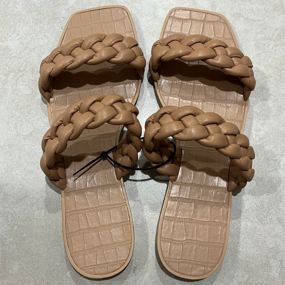 ZBY Tan Braided Slippers/Slip ons-New Size 9